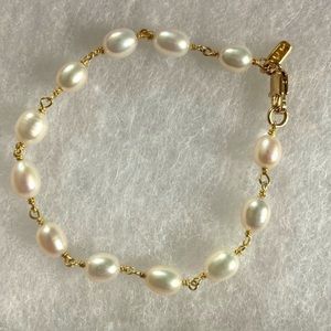Juliet Pearl bracelet